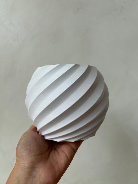 WATRIC - White Spiral Planter (different sizes available)