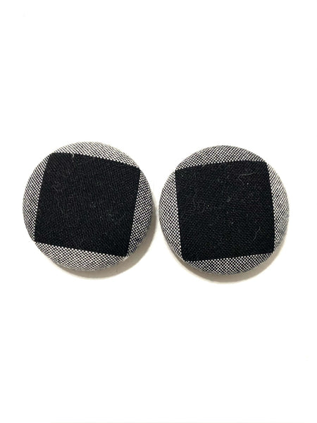 BOTÓN DE AZÚCAR- Large Studs -Black Squares
