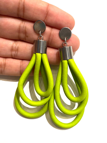 KNOT PREDICTABLE- Strand Earrings