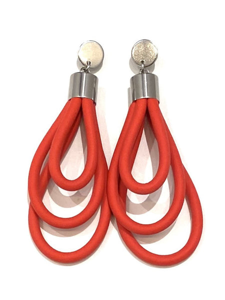 KNOT PREDICTABLE- Strand Earrings