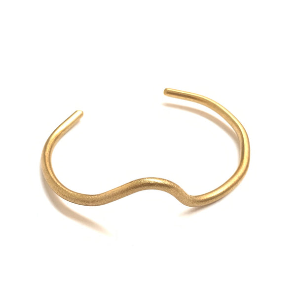 KIMPANDE - Wavy Brass Cuff