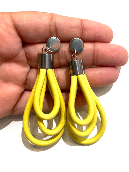 KNOT PREDICTABLE- Strand Earrings