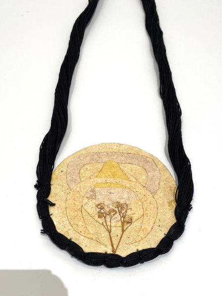 ECO FACTORÍA- Reversible Black Thread Necklace